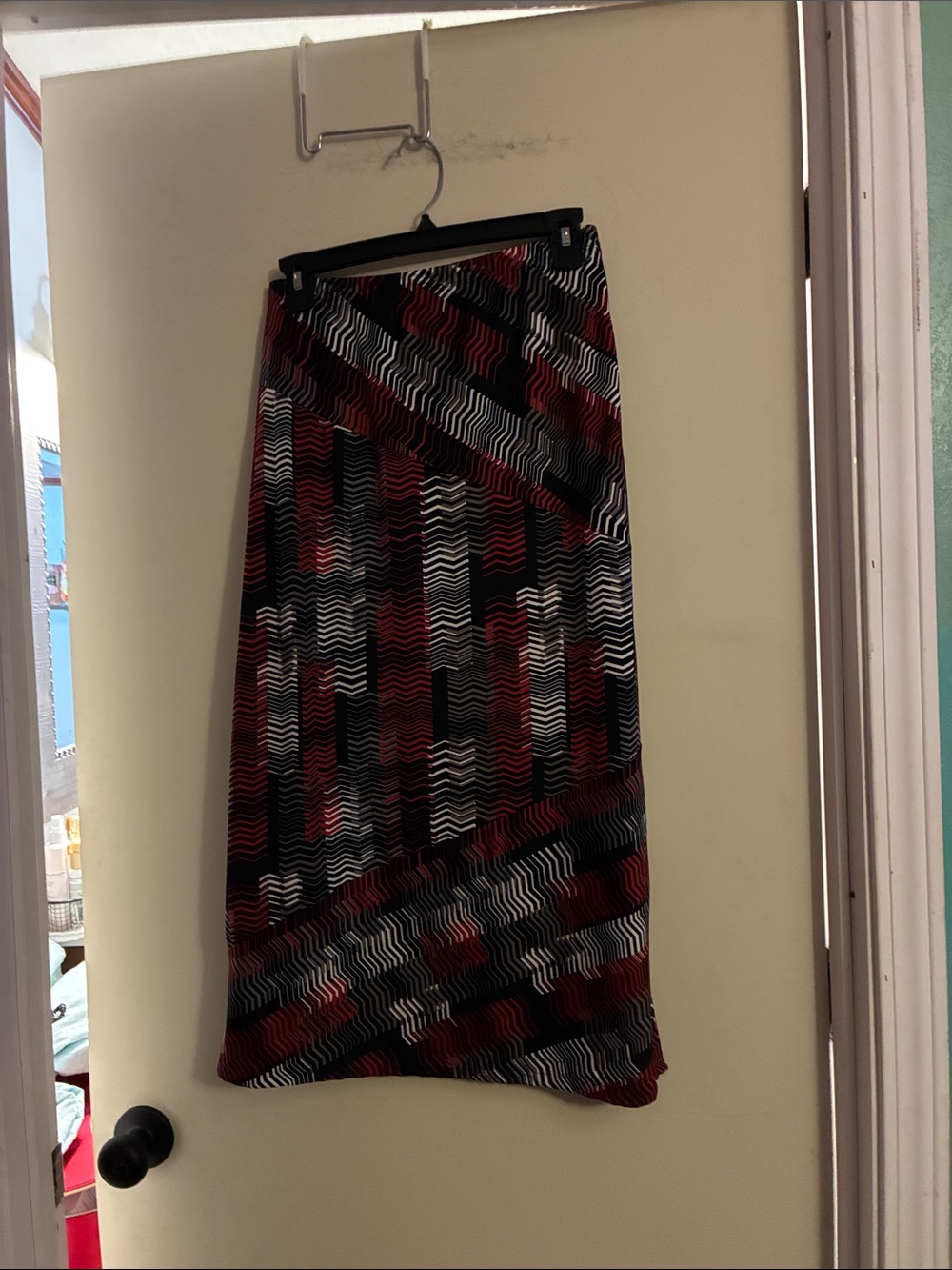 Kim Rogers Red Black White Wave-Print Maxi Skirt